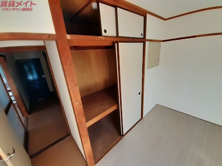 シバタマンションの内装