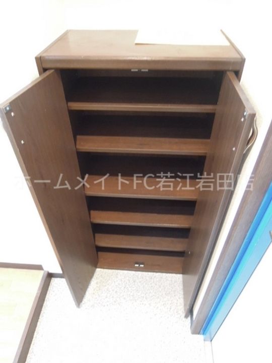 スタジオLHの玄関