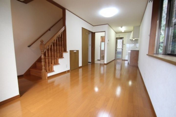 広島県広島市安芸区船越4(一戸建)の賃貸物件の居間