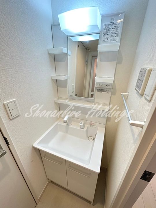 リブリ・踊場の内装