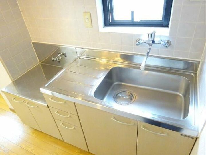 東京都杉並区和泉1の賃貸マンションのキッチン