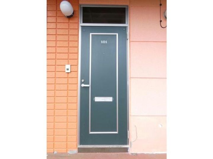 アーバンふみぞのの玄関