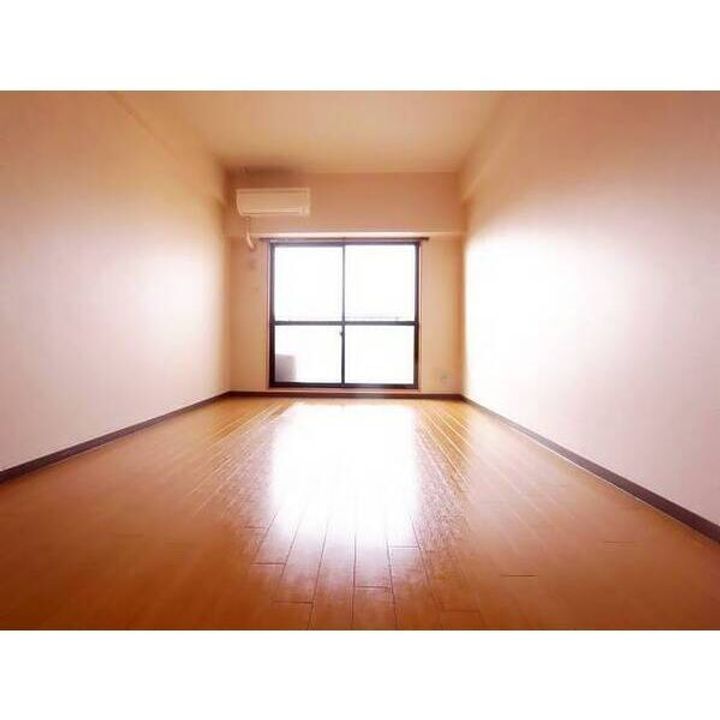 A・City朝日町の居間