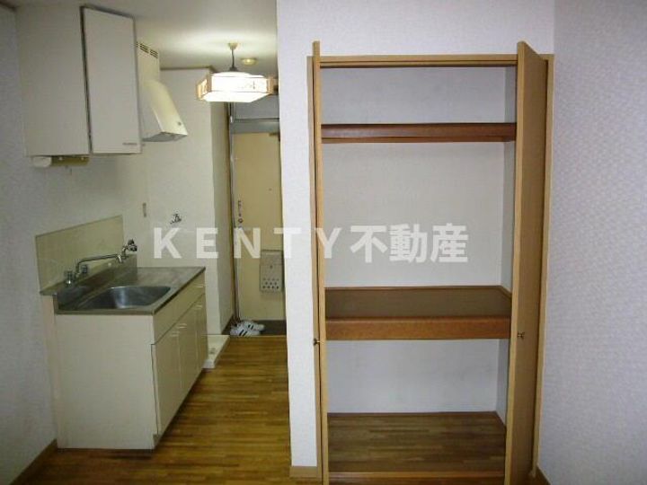 ハイツイトウの内装