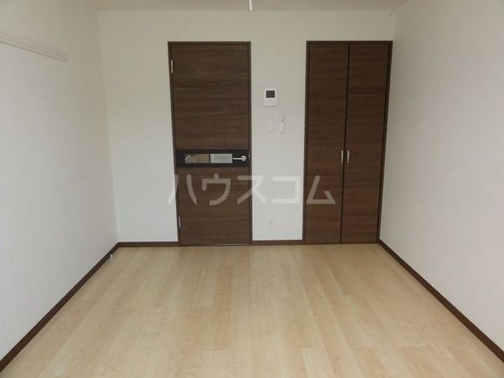 ジオメトリ八潮の居間