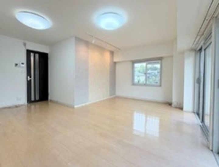 上町マンションの居間