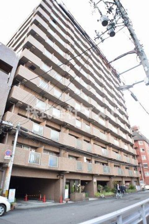 エクセル難波の外観
