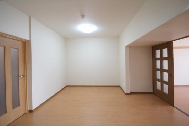 ダイヤモンドマンション1号館の居間