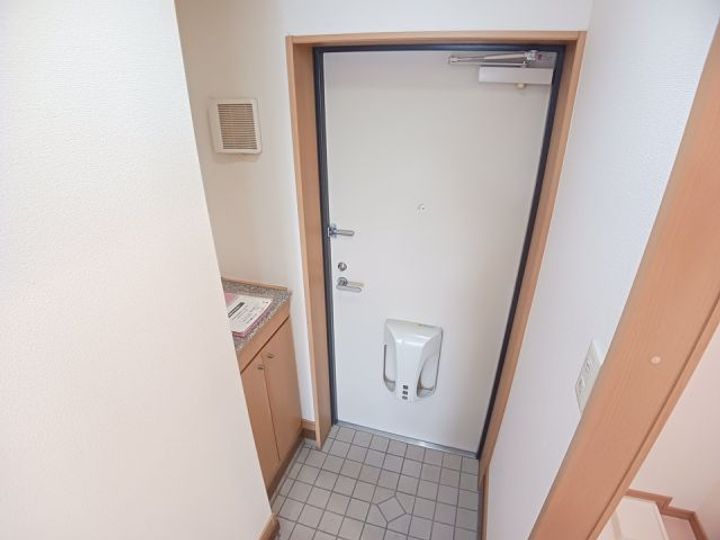 福岡県北九州市八幡西区陣原3(マンション)の賃貸物件の玄関