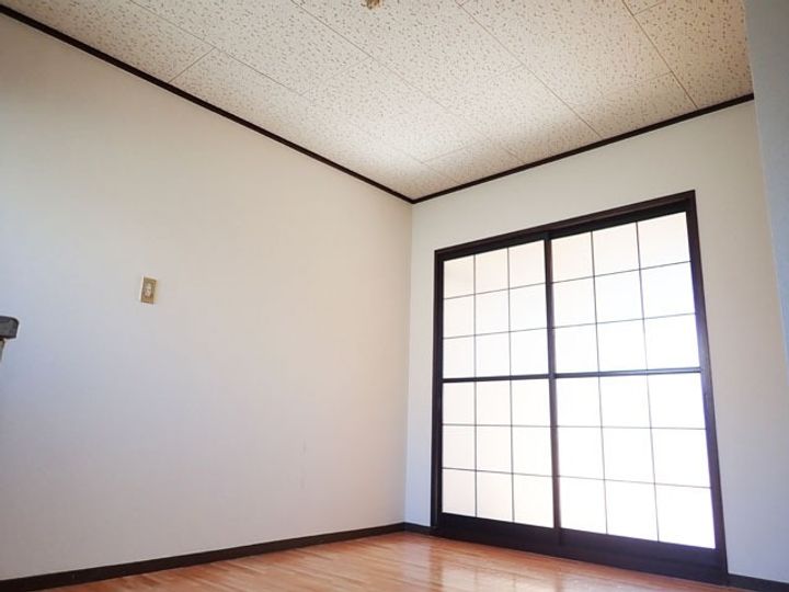 ハイツ四季の居間