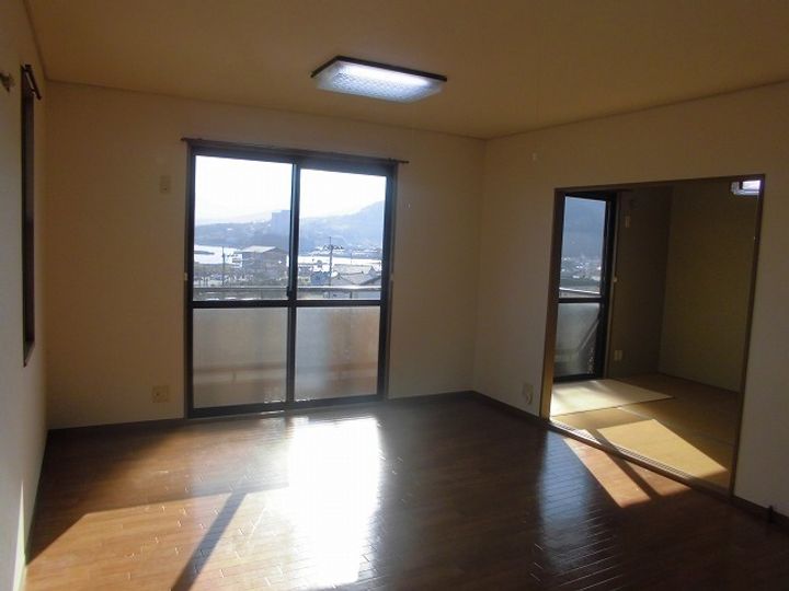 サニーハイツ大砲館Cの居間