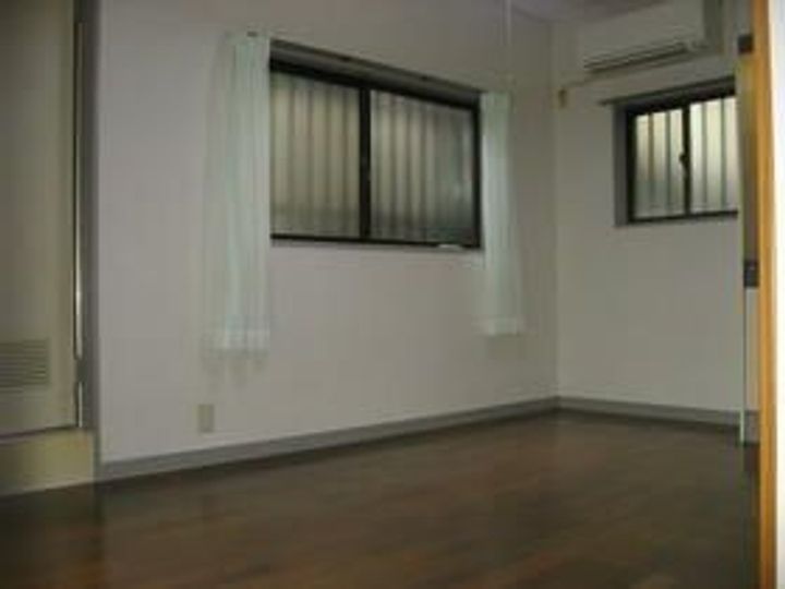 メゾン旭の居間