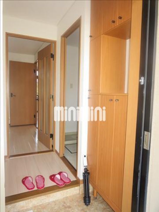 サンシャトレーンの玄関