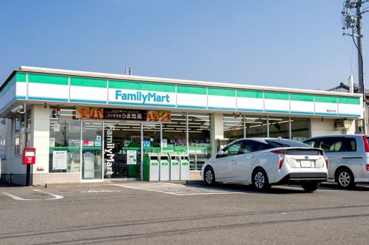 サンシャトレーンの周辺