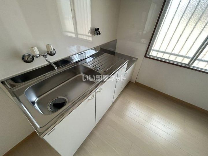 大阪府藤井寺市古室3(マンション)の賃貸物件のキッチン