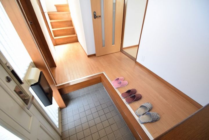 神奈川県小田原市酒匂1(一戸建)の賃貸物件の玄関