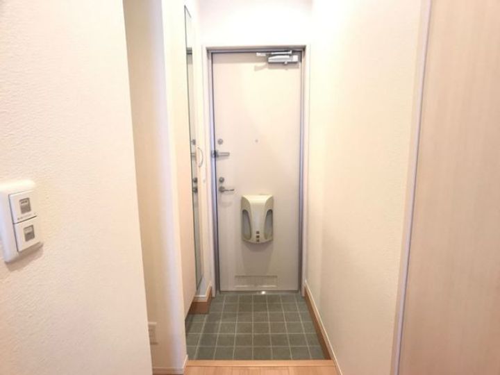 栃木県小山市城西1(アパート)の賃貸物件の玄関