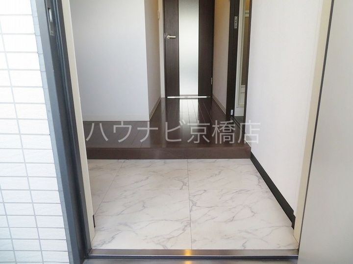 大阪府大阪市都島区東野田町1(マンション)の賃貸物件の玄関