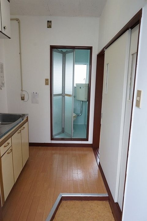 新潟県新潟市中央区東幸町(アパート)の賃貸物件の玄関