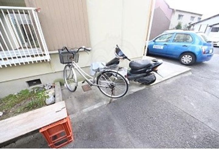 西田ハイツの地図