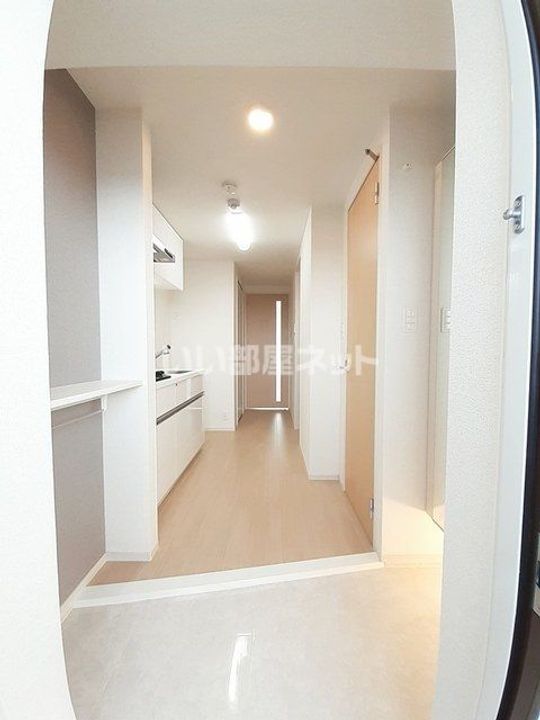 大阪府泉佐野市上町2(マンション)の賃貸物件の玄関