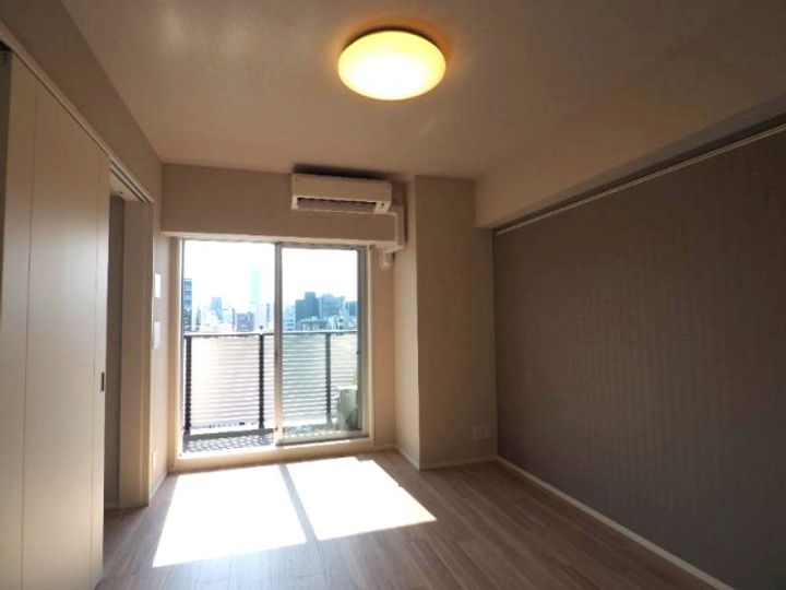 Urbanex新御徒町駅前の居間