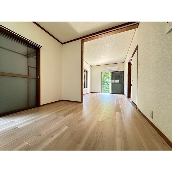 神奈川県平塚市岡崎(一戸建)の賃貸物件の居間