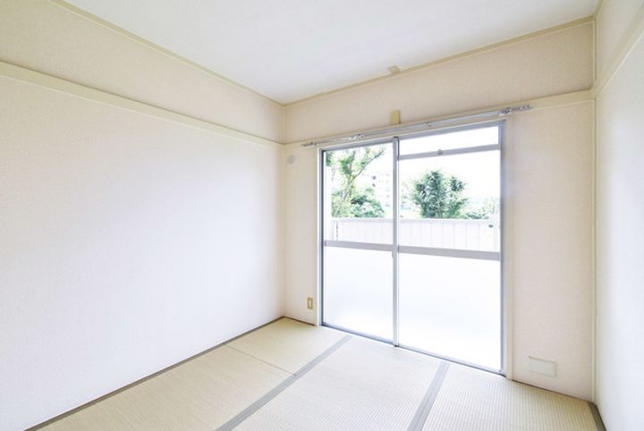 UR岩成台の内装