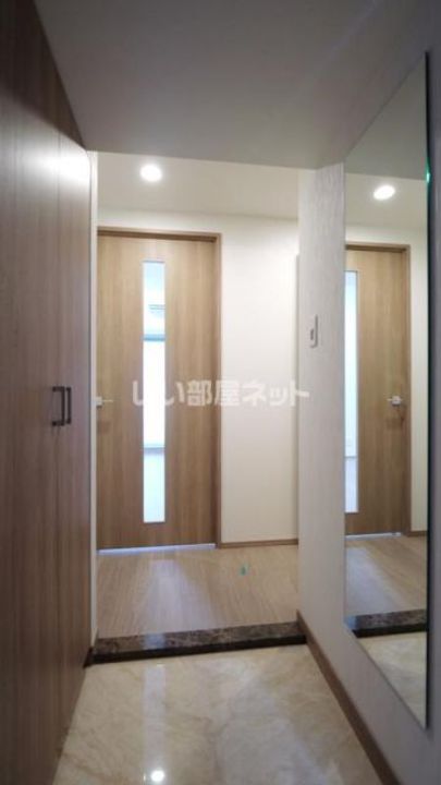 プレジオ西新井の玄関