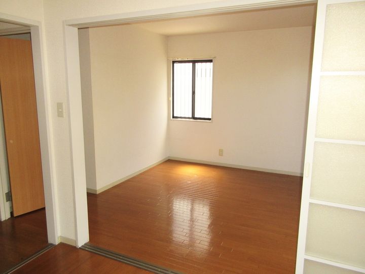 サニーハイツA棟の居間