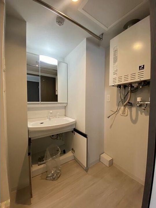 北海道札幌市豊平区西岡四条1の賃貸マンションの内装
