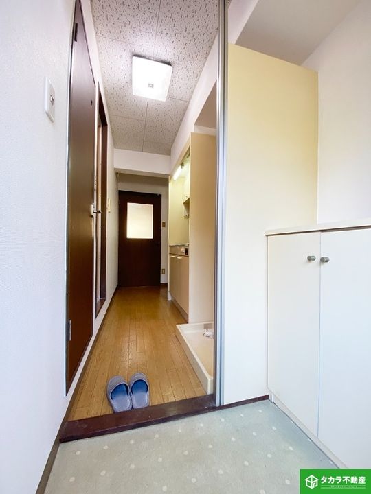 インテリジェントコーポNO-1の玄関