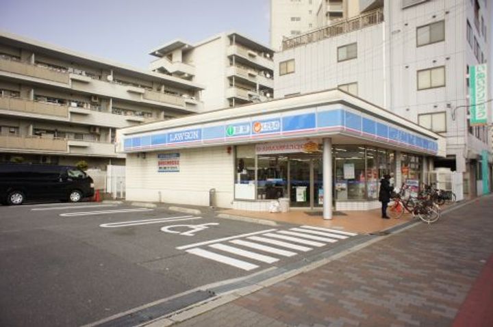 セジュールビブロの周辺