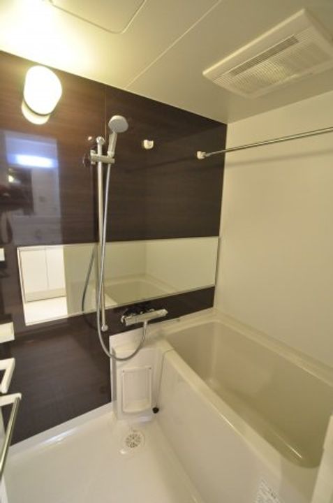 スプランディッド難波Iの風呂