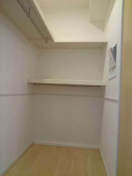 ラッフィナート富洲原Iの内装