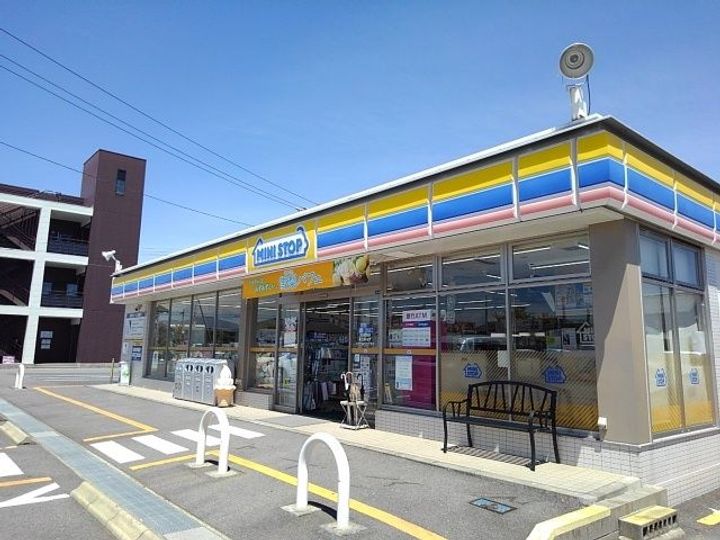 ラッフィナート富洲原Iの周辺