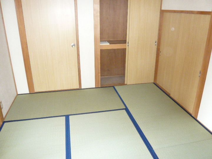 フローラ大塚 Iの内装
