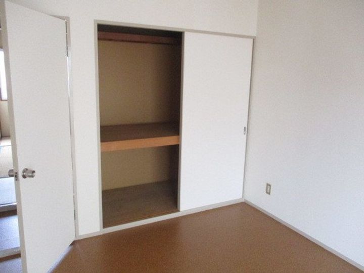 田伏ハイツの内装
