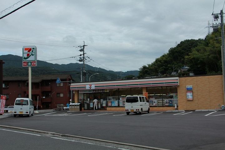 レオパレスひいらぎの周辺