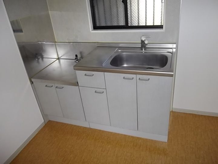 カタンクローバーIIのキッチン