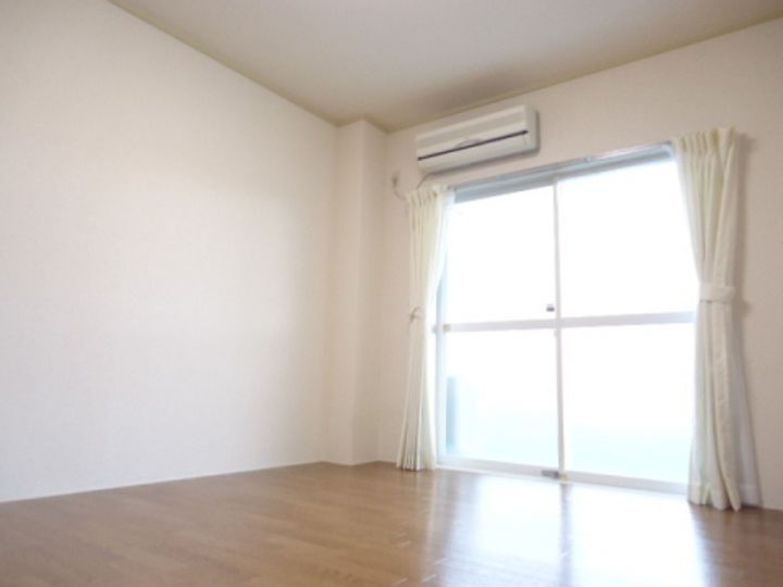 滋賀県彦根市八坂町(アパート)の賃貸物件の居間