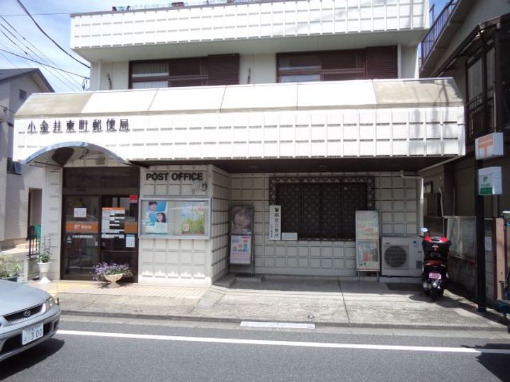 パーシモンヒルズの周辺