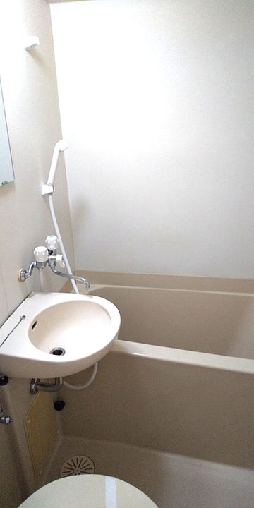 スカイコート生麦の風呂