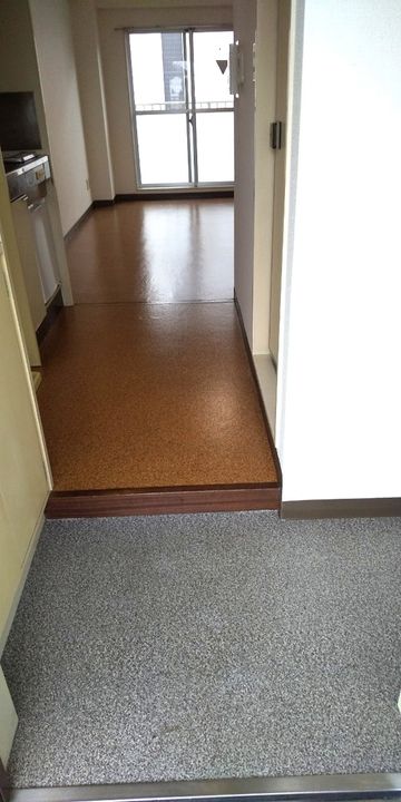 スカイコート生麦の内装