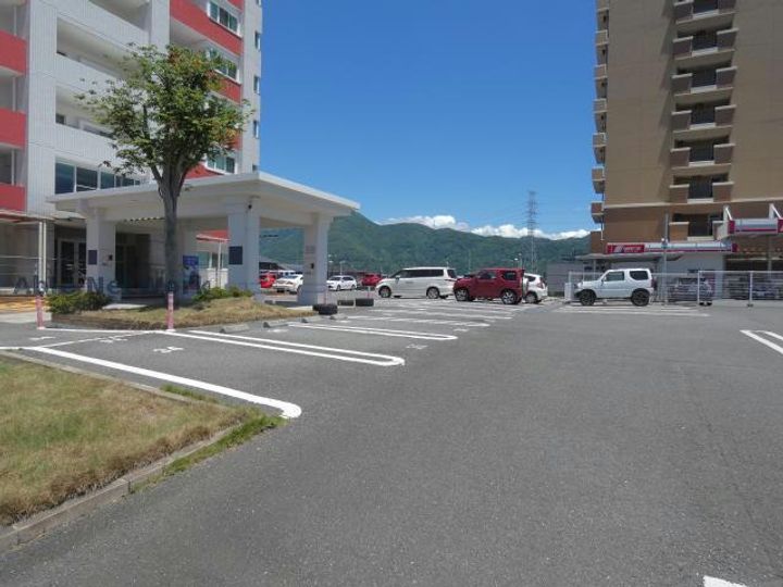 アレンタワー新八代の地図