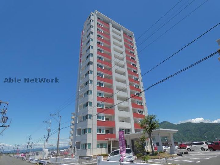 アレンタワー新八代の外観