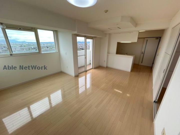 アレンタワー新八代の居間