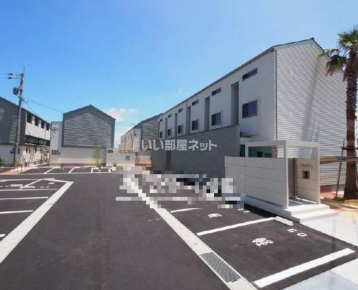ロワイヤルアイランド長神田IIの外観