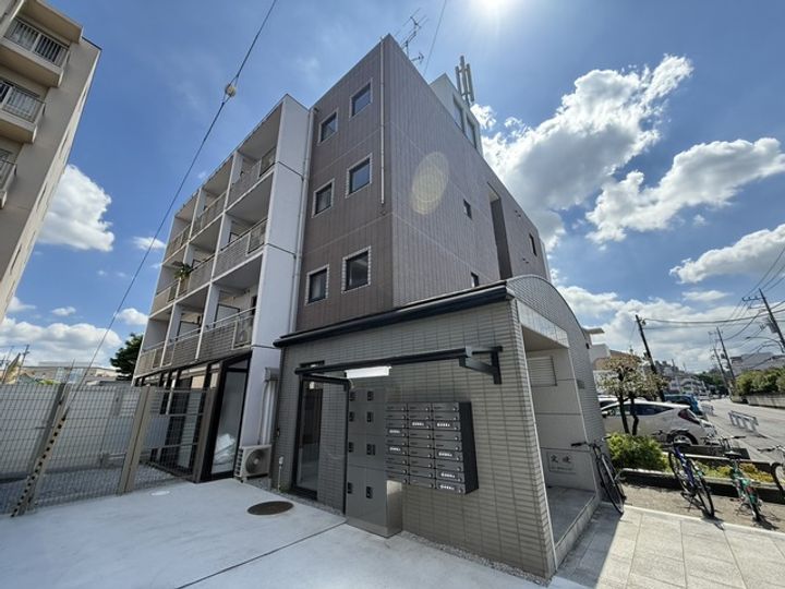 東京都稲城市東長沼(マンション)の賃貸物件の外観