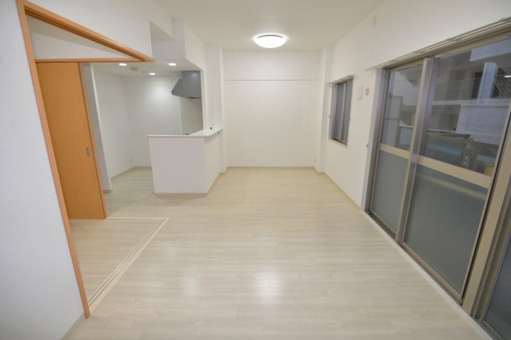 L・Isobe 三宮の居間